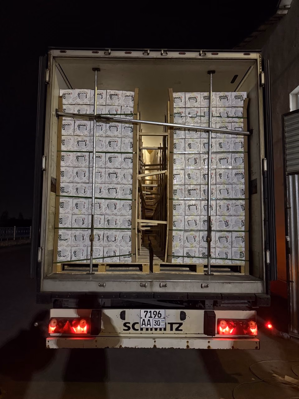 Night shipment loading